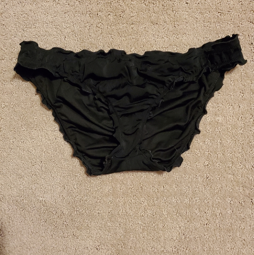 Victoria's Secret Black Ruffle Scrunch back bottom